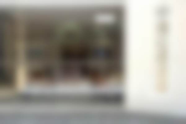 {深圳八大处医美外切祛眼袋套餐，到手价7800元！精准操作创伤小，恢复快效果持久显年轻 