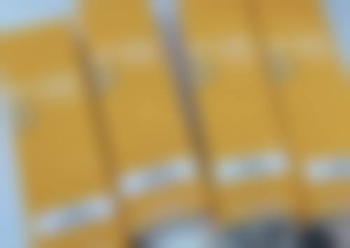 用眼霜会不会长眼袋？真相大揭秘！正规眼霜不会长眼袋，选对产品还能淡化眼袋，重焕双眸光彩！ 