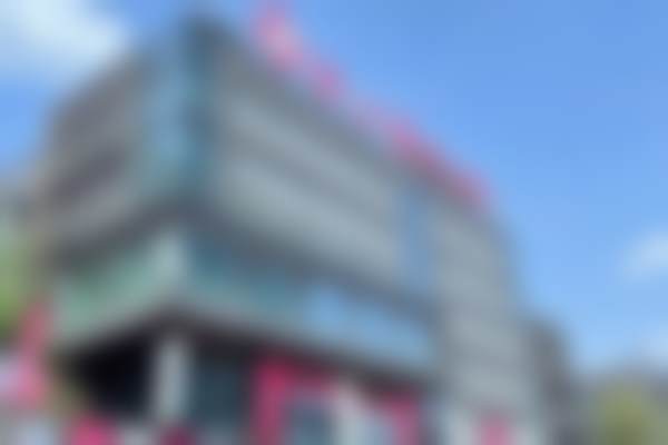 重庆松山医院医学美容科何军审美风格的形成与科室背景有关吗