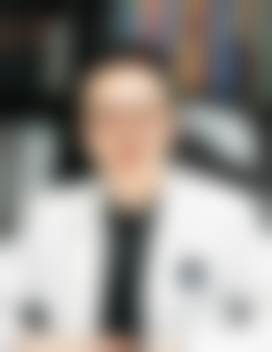 金正民的学术背景与行业地位解析